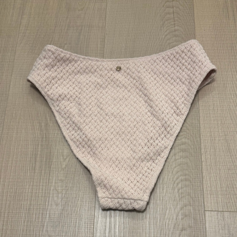 Victoria's Secret High Waist Cheeky Bikini Bottom in Crochet - Picture 2 of 2